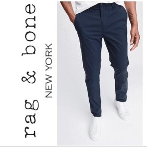 rag & bone Fit 2 Mid-Rise Flyweight Chino navy